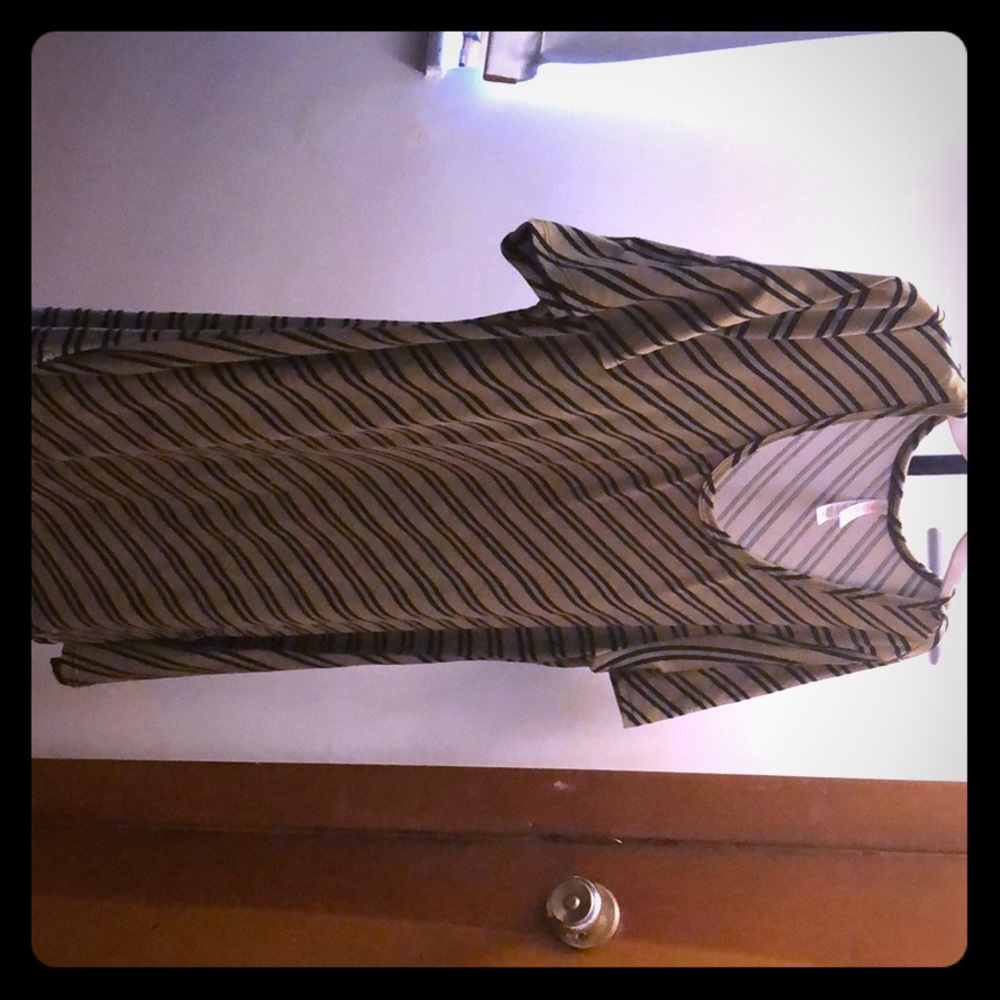 Lularoe irma top